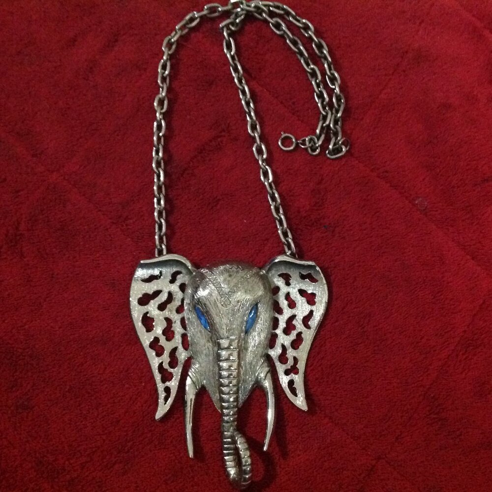 Vintage Celebrity Jewelry Elephant Pendant